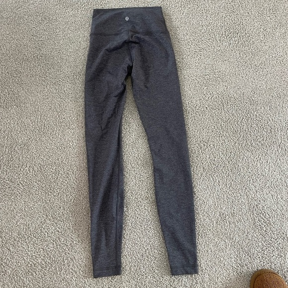 Gray lululemon wunder under leggings size 4 - Picture 2 of 7